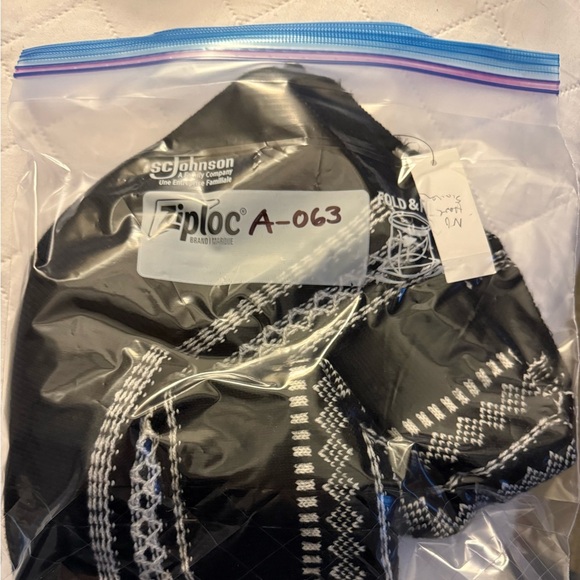 Talbots Women's Merry Fair Isle Scarf‎ Black/White 6' x 10" NWT - Picture 5 of 5